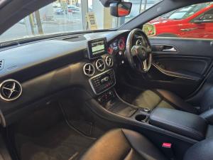 Mercedes-Benz A 200d Urban automatic - Image 14