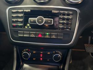 Mercedes-Benz A 200d Urban automatic - Image 3
