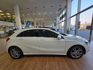Mercedes-Benz A 200d Urban automatic - Image 7