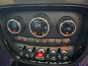 MINI Clubman Cooper S Clubman - Image 19