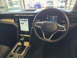 Volkswagen Amarok 2.0TDI double cab Life 4Motion auto - Image 4