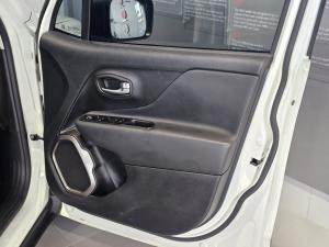 Jeep Renegade 1.4T Longitude - Image 14