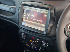 Jeep Renegade 1.4T Longitude - Image 17