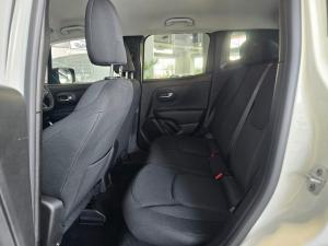 Jeep Renegade 1.4T Longitude - Image 8