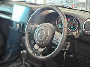 Jeep Wrangler 3.6L Polar Edition - Image 9
