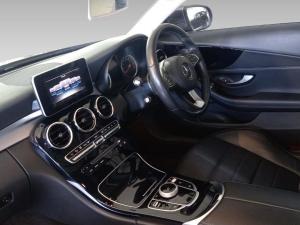 Mercedes-Benz C-Class C200 coupe AMG Line - Image 11