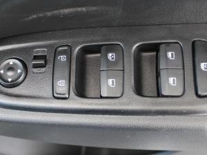 Hyundai Venue 1.2 Premium - Image 14