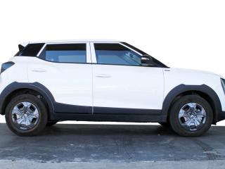 Mahindra XUV 3XO 1.2T MX2 auto