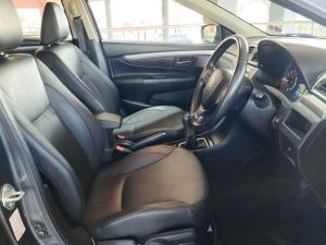 Suzuki Ciaz 1.5 GLX manual - Image 11