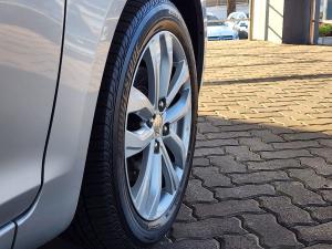 Suzuki Swift 1.4 GLS - Image 9