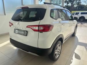 Renault Triber 1.0 Intens manual - Image 2