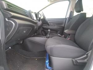 Toyota Rumion 1.5 SX manual - Image 11