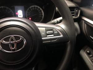 Toyota Urban Cruiser 1.5 XR manual - Image 10