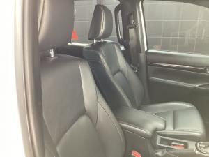 Toyota Hilux 2.8GD-6 double cab 4x4 Legend 50 auto - Image 17