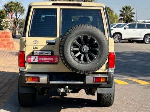 Toyota Land Cruiser 76 2.8GD-6 station wagon LX auto - Image 5