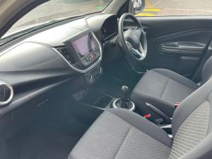 Toyota Vitz 1.0 XR manual - Image 7