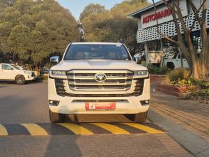 Toyota Land Cruiser 300 3.3D ZX - Image 4