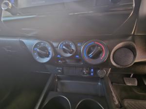 Toyota Hilux 2.4GD-6 double cab Raider auto - Image 15