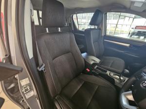Toyota Hilux 2.4GD-6 double cab Raider auto - Image 16