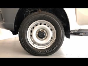 Toyota Hilux 2.4GD-6 4x4 SR - Image 19