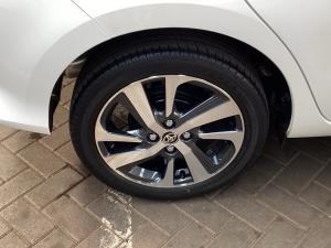 Toyota Yaris 1.5 Xs auto - Image 20