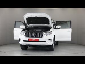Toyota Land Cruiser Prado 3.0DT VX-L - Image 13