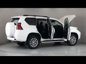 Toyota Land Cruiser Prado 3.0DT VX-L - Image 16