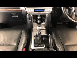 Toyota Land Cruiser Prado 3.0DT VX-L - Image 28