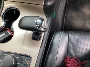Jeep Grand Cherokee 3.6L Overland - Image 12