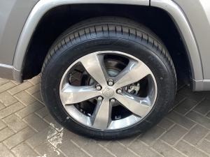 Jeep Grand Cherokee 3.6L Overland - Image 20
