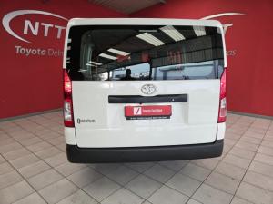 Toyota Quantum 2.8 LWB CrewcabP/V - Image 5