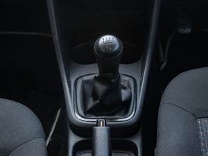 Volkswagen Polo Vivo hatch 1.4 Trendline - Image 9