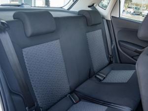 Volkswagen Polo Vivo hatch 1.4 Life - Image 15
