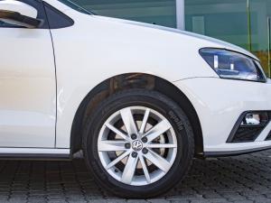 Volkswagen Polo sedan 1.4 Comfortline - Image 16