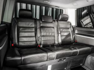 Volkswagen Caravelle 2.0BiTDI Highline - Image 12