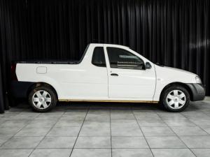 Nissan NP200 1.6i (aircon) - Image 3