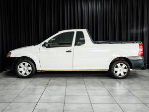 Nissan NP200 1.6i (aircon) - Image 6