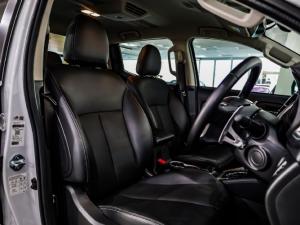 Mitsubishi Triton 2.4DI-D double cab 4x4 auto - Image 10