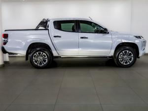 Mitsubishi Triton 2.4DI-D double cab 4x4 auto - Image 6