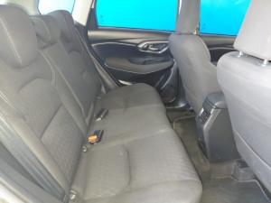 Toyota Urban Cruiser 1.5 XR manual - Image 11