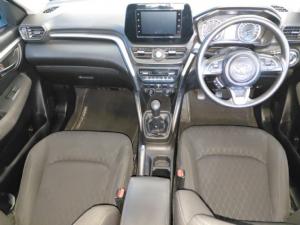 Toyota Urban Cruiser 1.5 XR manual - Image 13