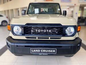 Toyota Land Cruiser 79 2.8GD-6 double cab - Image 2