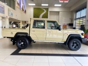 Toyota Land Cruiser 79 2.8GD-6 double cab - Image 5