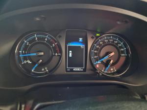 Toyota Hilux 2.8GD-6 double cab 4x4 Legend auto - Image 15