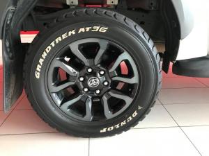 Toyota Hilux 2.8GD-6 double cab 4x4 Legend auto - Image 6