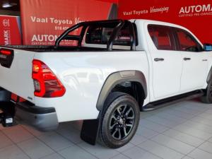 Toyota Hilux 2.8GD-6 double cab 4x4 Legend auto - Image 9