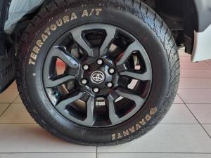 Toyota Hilux 2.8GD-6 Xtra cab Legend auto - Image 20