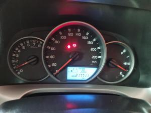 Toyota RAV4 2.0 GX - Image 13