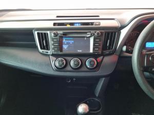Toyota RAV4 2.0 GX - Image 15