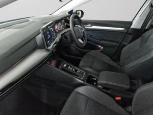 Volkswagen Golf 1.4TSI Life - Image 15